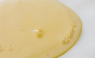 Zwischen Baumkrone und Fläschchen – Die stille Kraft des Arvenöls
